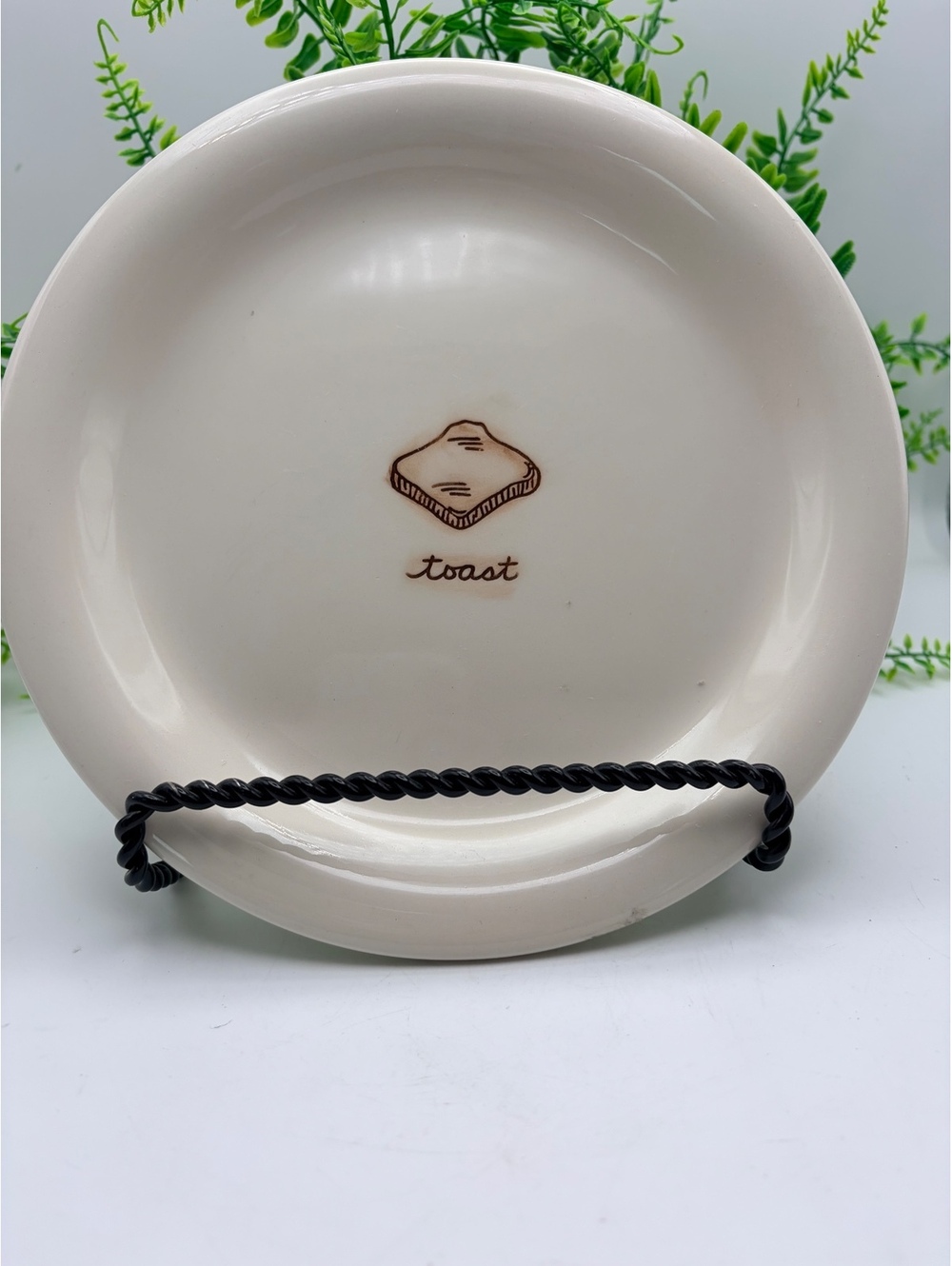 Williams Sonoma breakfast plate. No damage.